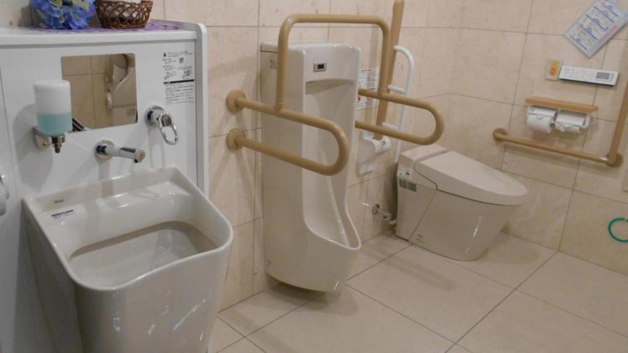 Toyoko Inn Shin-Aomori-Eki Higashi-Guchi Zewnętrze zdjęcie